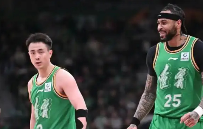 360体育官网-2换1，王岚嵚被交易？目标曝光，后卫，巅峰18+4，杨鸣或期待|辽宁男篮|张帆|北控男篮|同曦男篮|张镇麟_新浪体育_新浪新闻